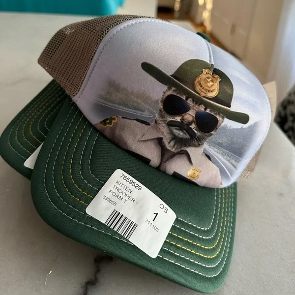 Handmade Accessories Nwt New Adorable Kitten Trooper Snap Back